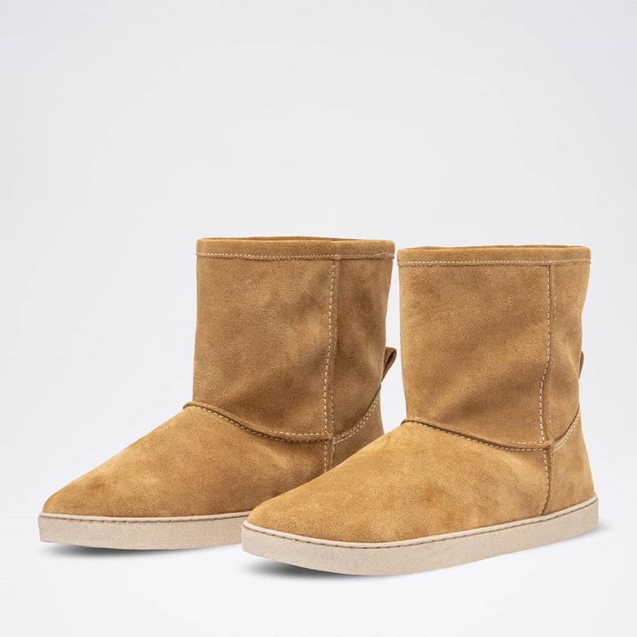 Cozy Boot Women Light Brown Groundies