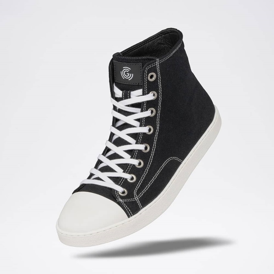 Groundies Black True Star Women