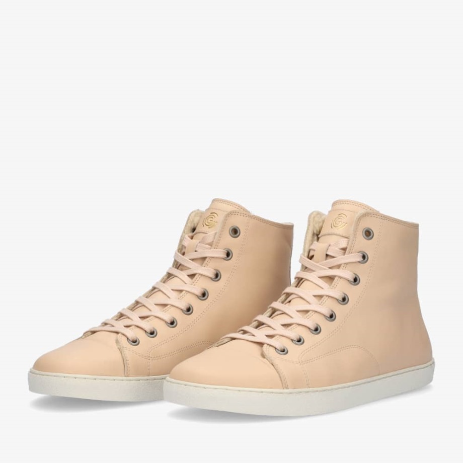 Manhattan Women Beige Groundies